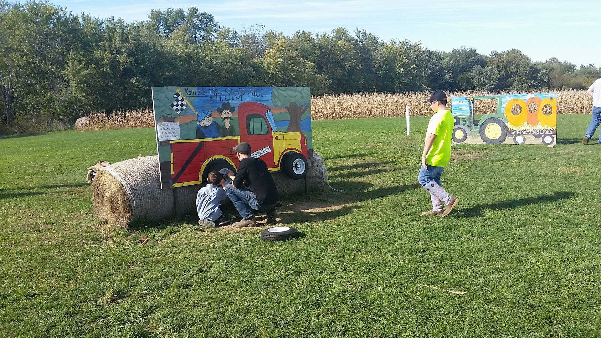 Harvest Barn Fun Farm – The Harvest Barn